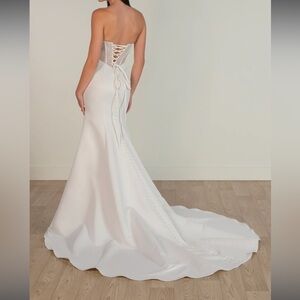 Stella York White Strapless Lace-Up Back Satin Wedding Dress